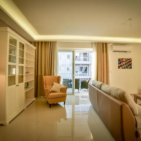 Sa10- Brand New Designer Apt With Spacious Terrace Apartment St. Paul's Bay